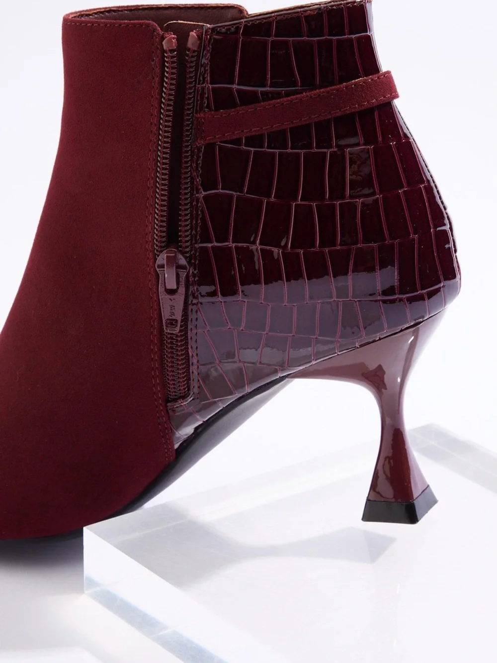 Cato sophisticated burgundy